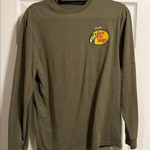 Bass Pro Shops Forest Green Long Sleeve Tee. Size small
